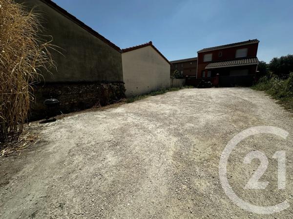 Immeuble à vendre  230 m 2   FROUZINS  - 31