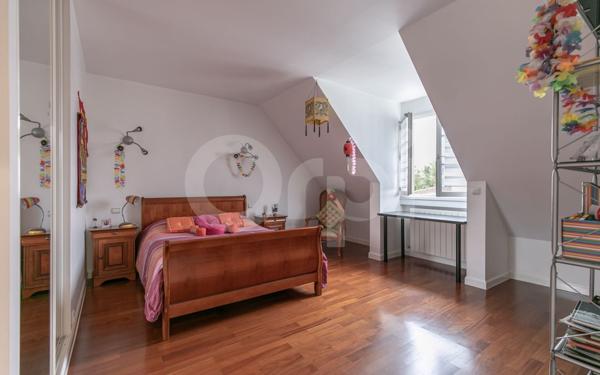 Maison à vendre    5 pièces •  Chennevières-sur-Marne