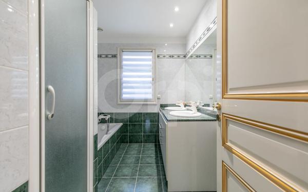 Maison à vendre    5 pièces •  Chennevières-sur-Marne