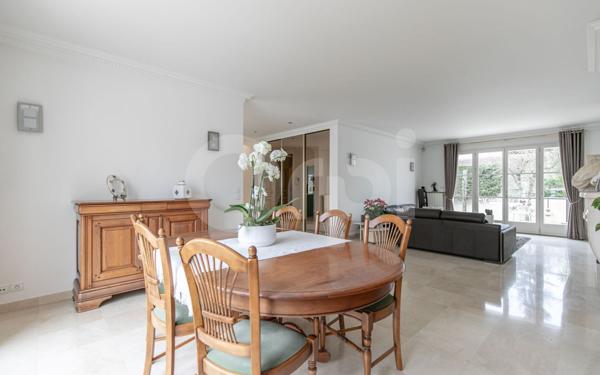 Maison à vendre    5 pièces •  Chennevières-sur-Marne