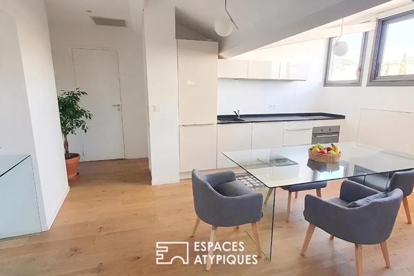 Appartement 2 pièces, esprit cocon en dernier étage à Cannes Banane