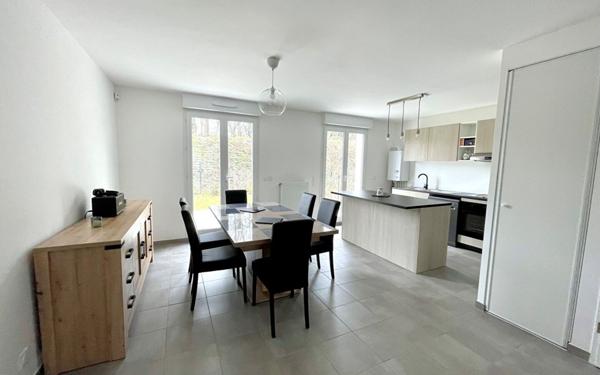 Maison à louer    5 pièces •  Épône