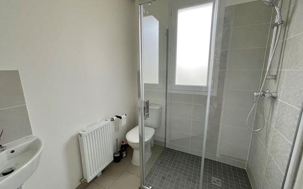 Maison à louer    5 pièces •  Épône