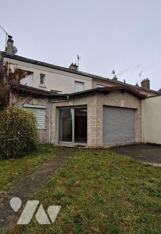 Maison mitoyenne à vendre à SOISSONS, proche centre-ville dans quartier résidentiel tranquille ...