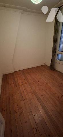 Maison mitoyenne à vendre à SOISSONS, proche centre-ville dans quartier résidentiel tranquille ...