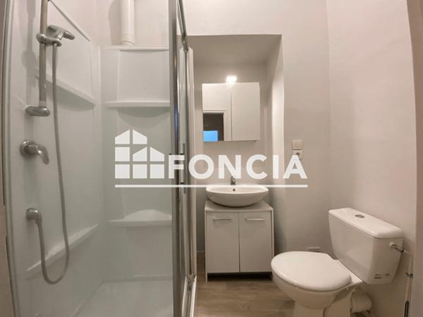 Location Studio 32.05 m² - 17 AVENUE DE PARIS Poitiers 86000