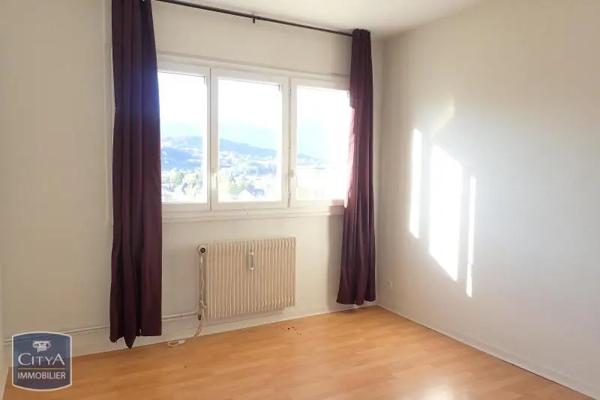 Appartement à louer 3 pièces 66m² Chambéry (73000)