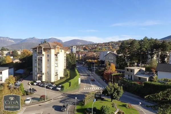 Appartement à louer 3 pièces 66m² Chambéry (73000)