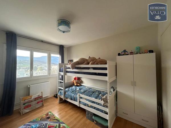 Appartement à louer 3 pièces 66m² Chambéry (73000)