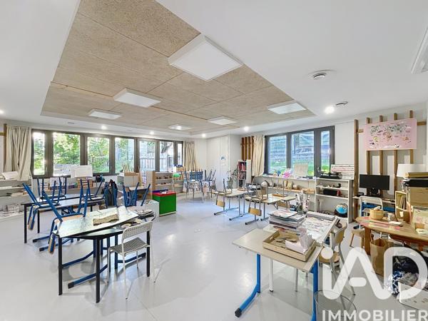 Murs commerciaux  à vendre 301 m² Saint-Genis-Laval
