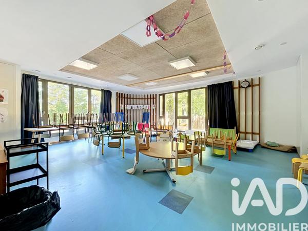 Murs commerciaux  à vendre 301 m² Saint-Genis-Laval