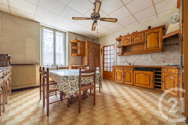 Maison à vendre  4 pièces - 122,67 m 2   CARMAUX  - 81