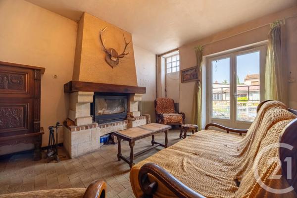 Maison à vendre  4 pièces - 122,67 m 2   CARMAUX  - 81