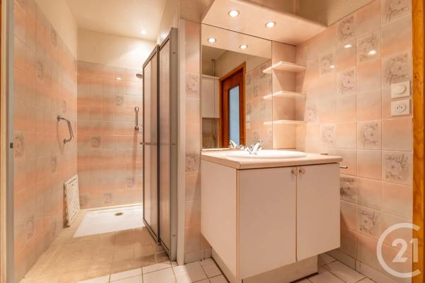 Maison à vendre  4 pièces - 122,67 m 2   CARMAUX  - 81