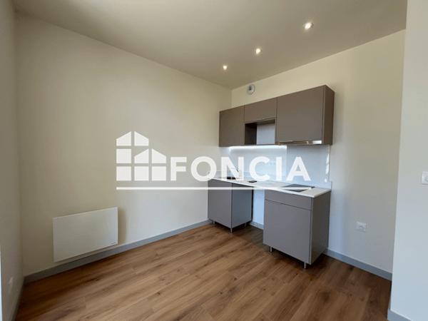 Location Studio 30.9 m² - Guingamp 22200