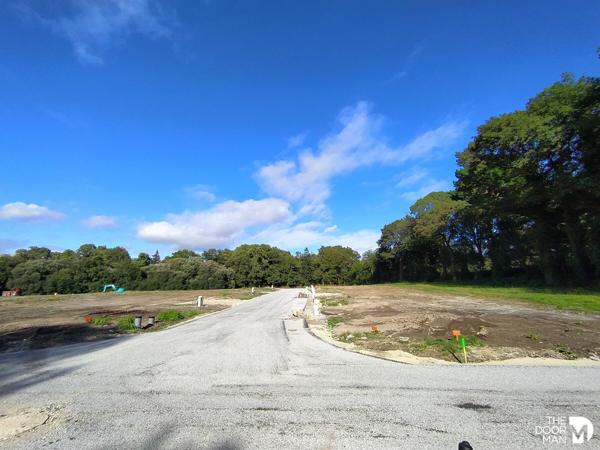 Terrain - Vendu - 443 m² - PEAULE | The Door Man