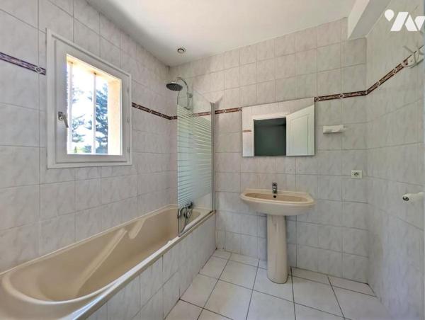 Maison 4 pièces ALLEX sur 3824 m2 