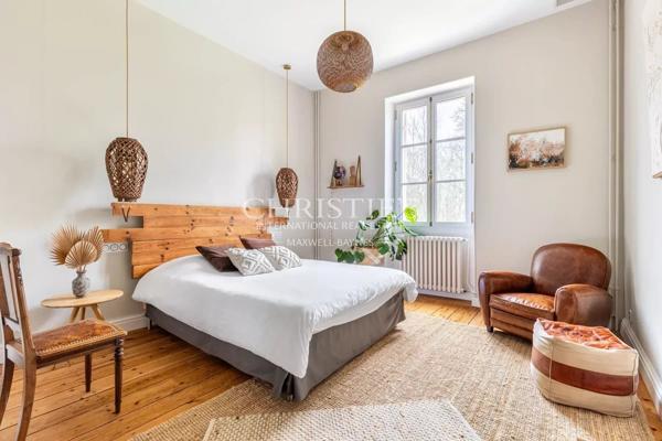 À 20 minutes de Bordeaux – Élégante propriété de charme sur 3,6 hectares – Maison de maître, maison d’amis et dépendances