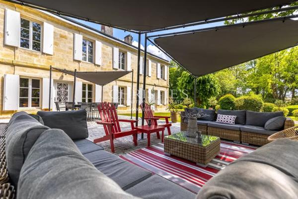 À 20 minutes de Bordeaux – Élégante propriété de charme sur 3,6 hectares – Maison de maître, maison d’amis et dépendances