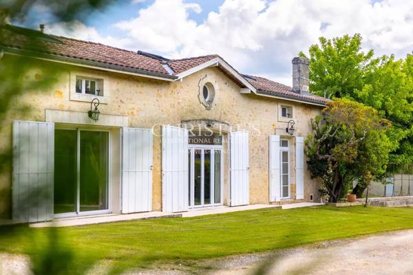 À 20 minutes de Bordeaux – Élégante propriété de charme sur 3,6 hectares – Maison de maître, maison d’amis et dépendances