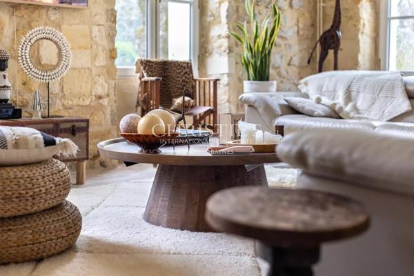 À 20 minutes de Bordeaux – Élégante propriété de charme sur 3,6 hectares – Maison de maître, maison d’amis et dépendances