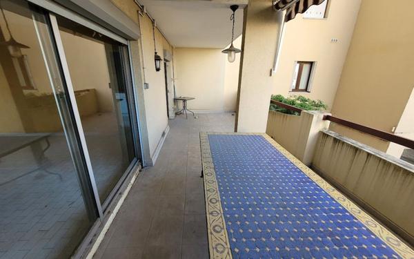 Appartement à vendre    3 pièces • 76 m2 Avignon