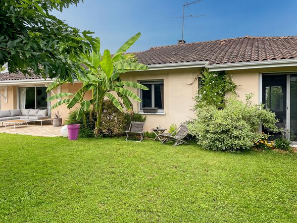 EYSINES CENTRE - Maison plain-pied 130m² sur 600m² de parcelle en 2e ligne - Calme