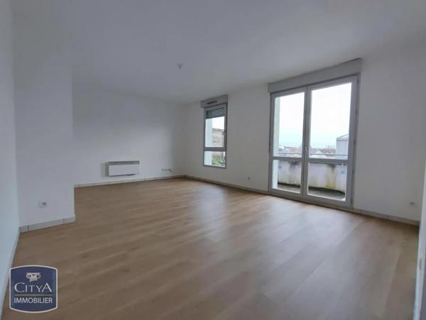Appartement à louer 3 pièces 65.86m² Limoges (87100)