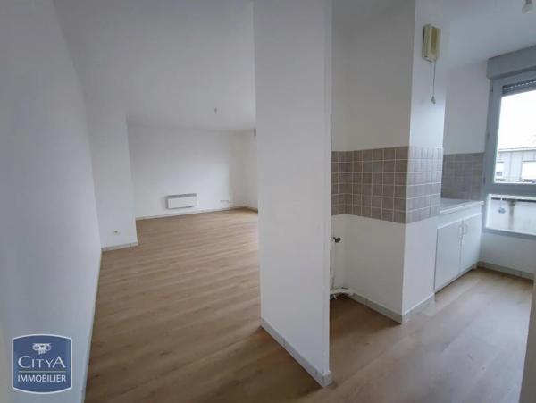 Appartement à louer 3 pièces 65.86m² Limoges (87100)