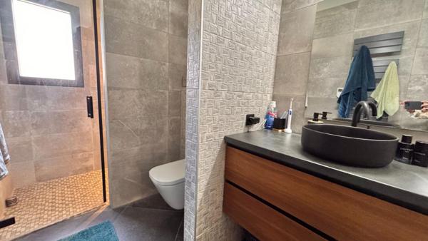 Belle villa plain-pied avec piscine