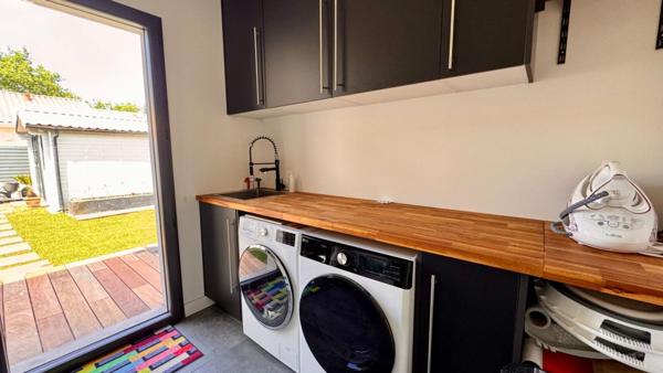 Belle villa plain-pied avec piscine