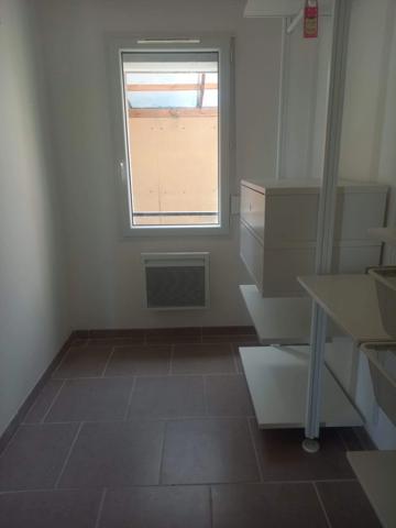 Maison récente meublée à louer avec piscine et jardin paysager – Sainte-Tulle (à 10 min de Manosque)