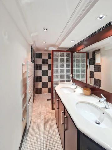 Vente Maison 7 pièces 230 m2 à Baule