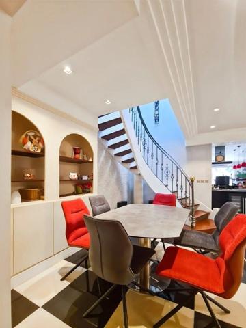 Vente Maison 7 pièces 230 m2 à Baule