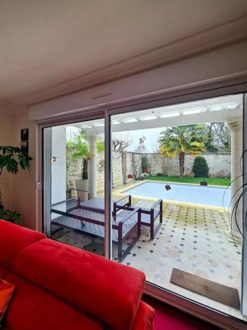 Vente Maison 7 pièces 230 m2 à Baule