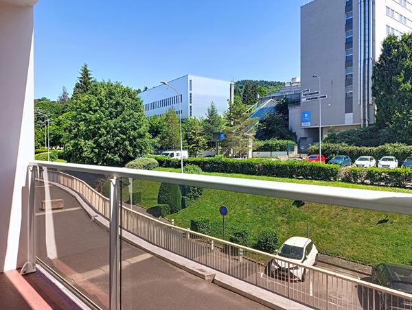 Exclusivité NESTENN Saint-Etienne : T4 lumineux avec balcon - Secteur recherché La Métare- Idéal famille, premier achat ou investissement !