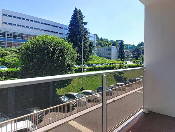 Exclusivité NESTENN Saint-Etienne : T4 lumineux avec balcon - Secteur recherché La Métare- Idéal famille, premier achat ou investissement !