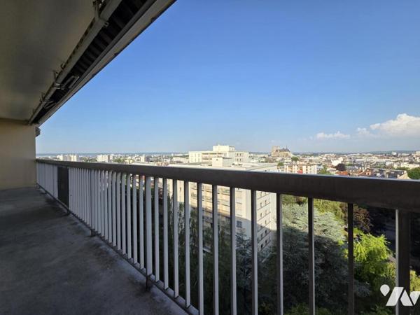 "le grand siècle" - Rare dernier étage appartement de type 5 de 103m² avec garage et balcons