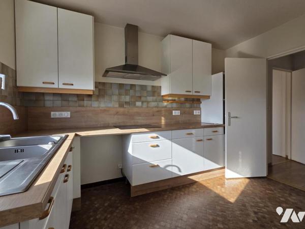 "le grand siècle" - Rare dernier étage appartement de type 5 de 103m² avec garage et balcons