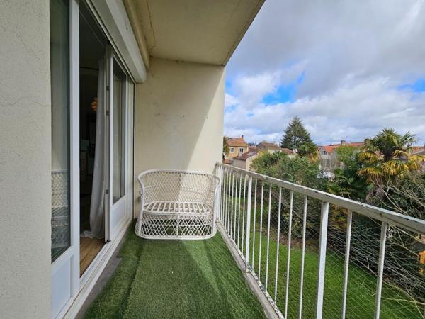 T2 lumineux avec balcon 50 m² -Dernier étage - Centre-ville d'Agen