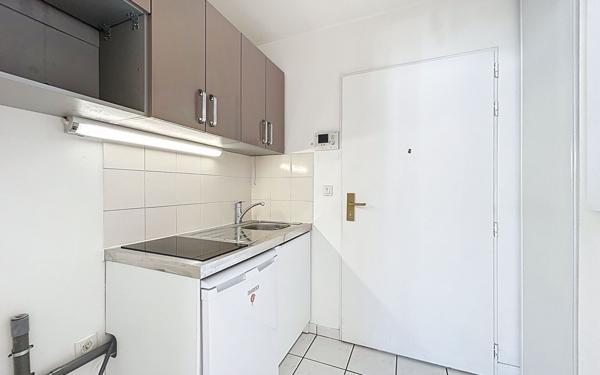 Appartement à vendre    1 pièce • 24,08 m2 Suresnes