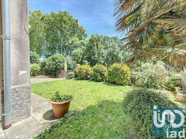 Maison 5 pièces de 130 m² à Montestruc-sur-Gers (32390)