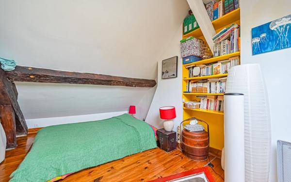 Appartement à vendre    3 pièces • 76,12 m2 Paris 19