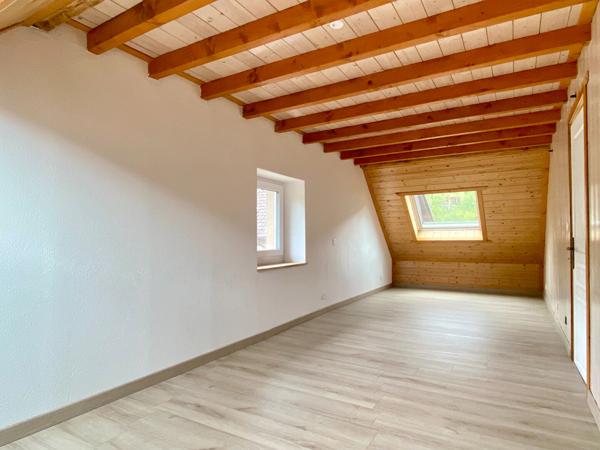 Maison - 8 pièces - 192 m²