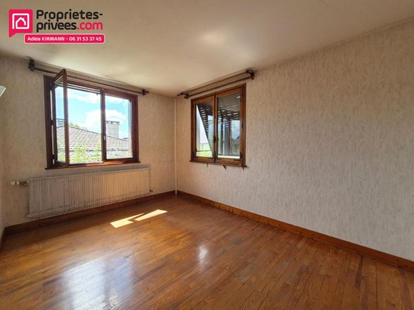 Maison de 201m² sur terrain de 1 842 m² - investissement locatif ou projet familial - Valserhône (01200)