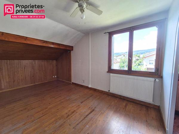 Maison de 201m² sur terrain de 1 842 m² - investissement locatif ou projet familial - Valserhône (01200)