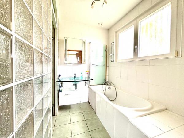 Maison 6 pièce(s) 138 m2