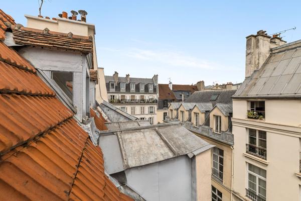 Entre la place des Vosges et la rue de Bretagne - Dernier étage - Appartement ensoleillé à l'esprit maison de campagne - PARIS