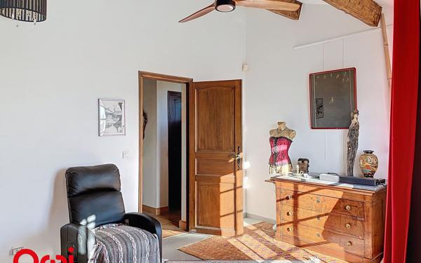 Maison à vendre    6 pièces •  Aubais