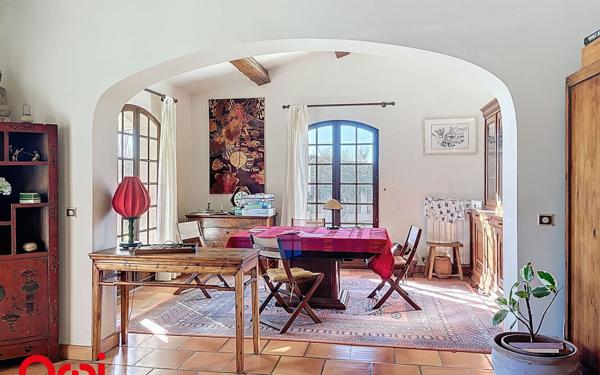 Maison à vendre    6 pièces •  Aubais